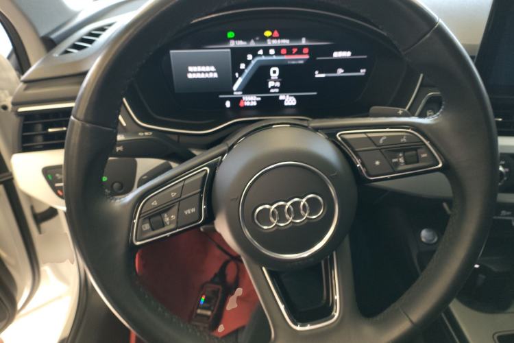 Used Audi A4L 2022 40 TFSI Fashion Dynamic Model Steering Wheel