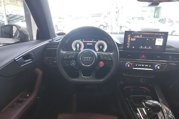 Used Audi A4L 2022 40 TFSI Luxury Dynamic Model Steering Wheel