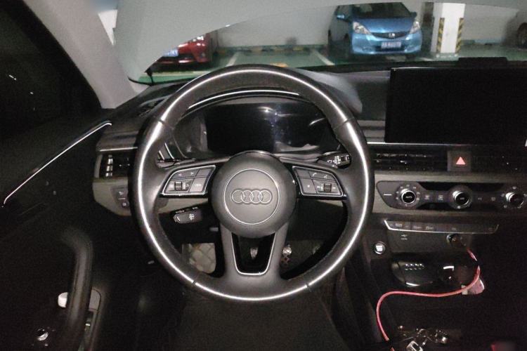 Used Audi A4L 2022 40 TFSI Stylish and Elegant Edition Steering Wheel