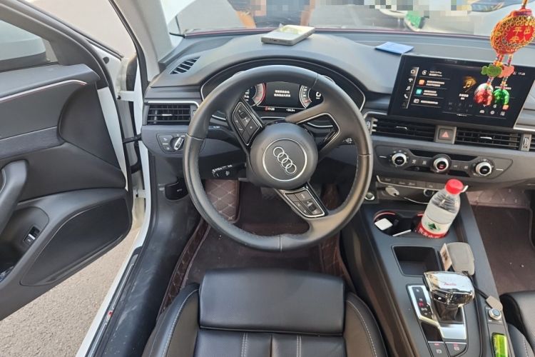 Used Audi A4L 2022 40 TFSI Fashion Dynamic Model Steering Wheel