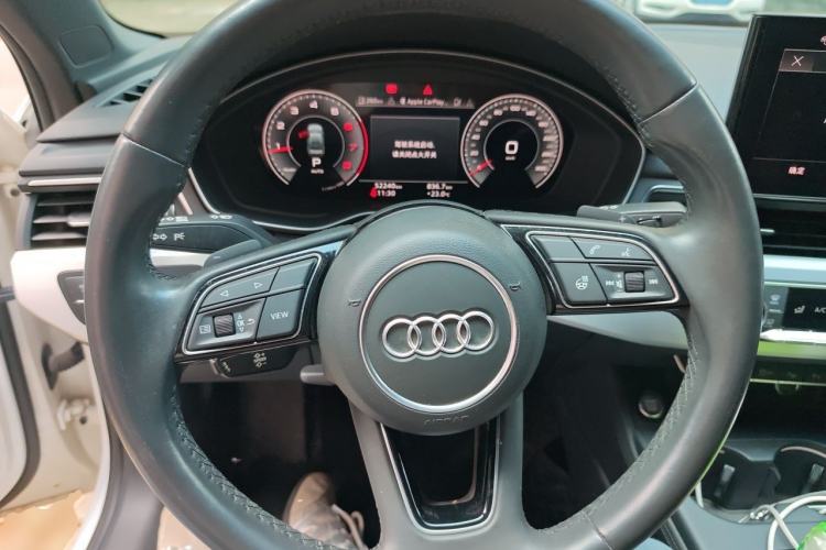 Used Audi A4L 2022 40 TFSI Luxury Dynamic Model Steering Wheel