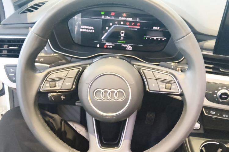 Used Audi A4L 2022 40 TFSI Fashion Dynamic Model Steering Wheel