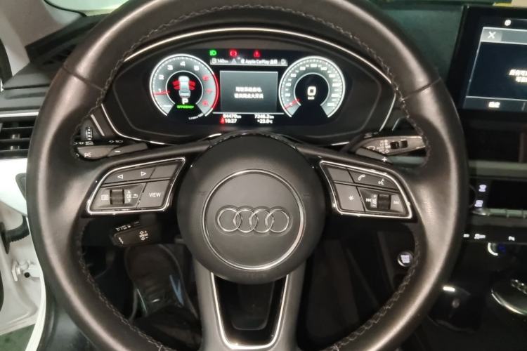 Used Audi A4L 2022 40 TFSI Fashion Dynamic Model Steering Wheel