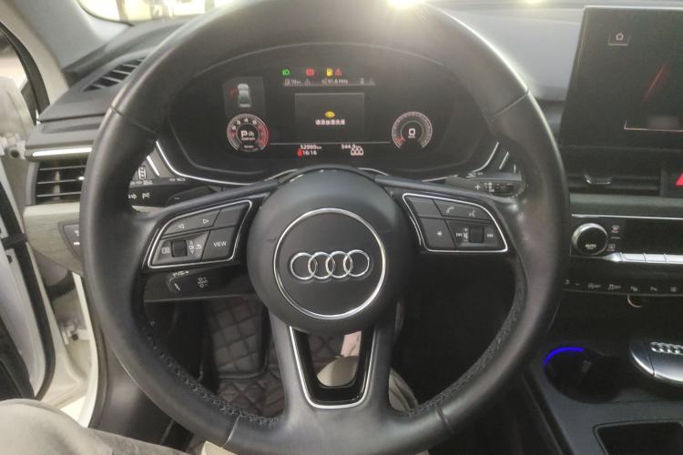 Used Audi A4L 2022 40 TFSI Luxury Prestige Edition Steering Wheel