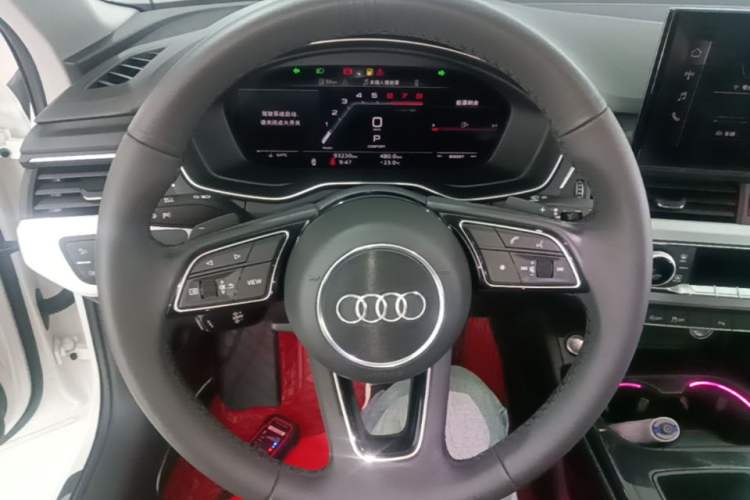 Used Audi A4L 2022 40 TFSI Fashion Dynamic Model Steering Wheel
