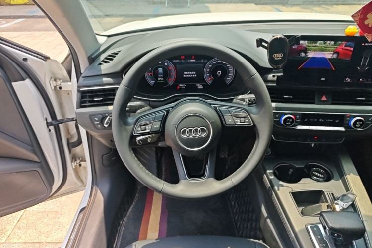 Used Audi A4L 2022 40 TFSI Luxury Prestige Edition Steering Wheel