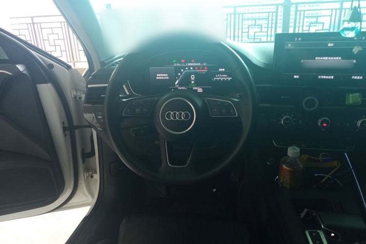 Used Audi A4L 2022 40 TFSI Fashion Dynamic Model Steering Wheel