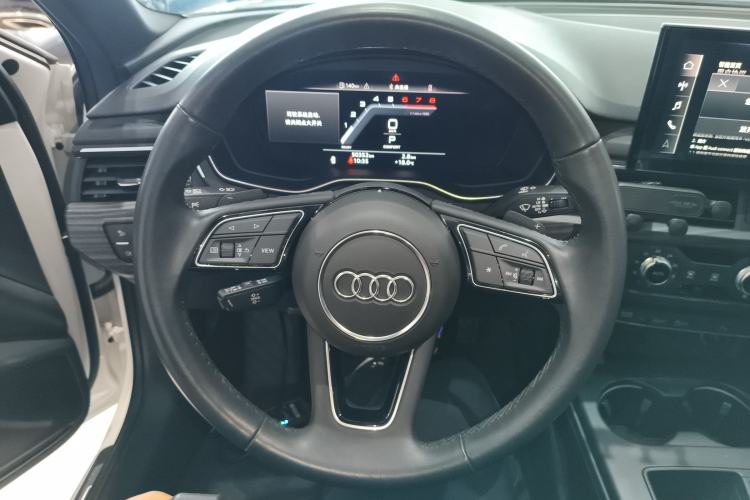 Used Audi A4L 2022 40 TFSI Fashion Dynamic Model Steering Wheel