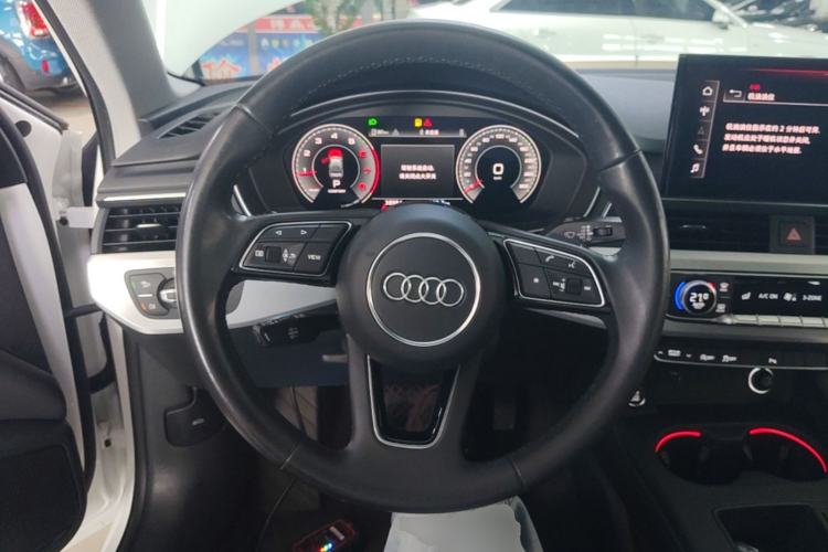 Used Audi A4L 2022 40 TFSI Fashion Dynamic Model Steering Wheel