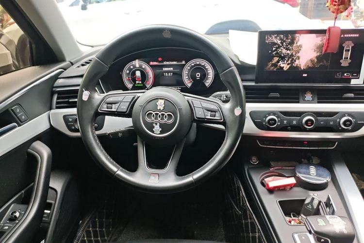 Used Audi A4L 2022 40 TFSI Fashion Dynamic Model Steering Wheel