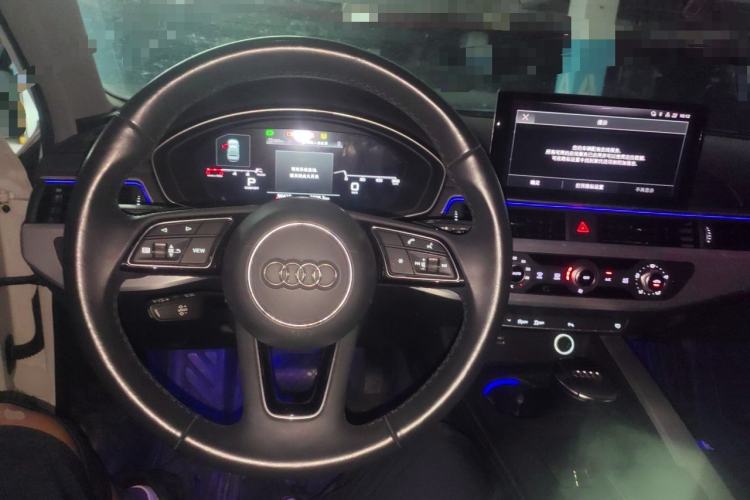 Used Audi A4L 2022 40 TFSI Fashion Dynamic Model Steering Wheel