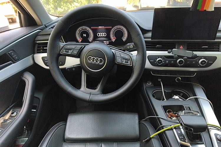 Used Audi A4L 2022 40 TFSI Fashion Dynamic Model Steering Wheel
