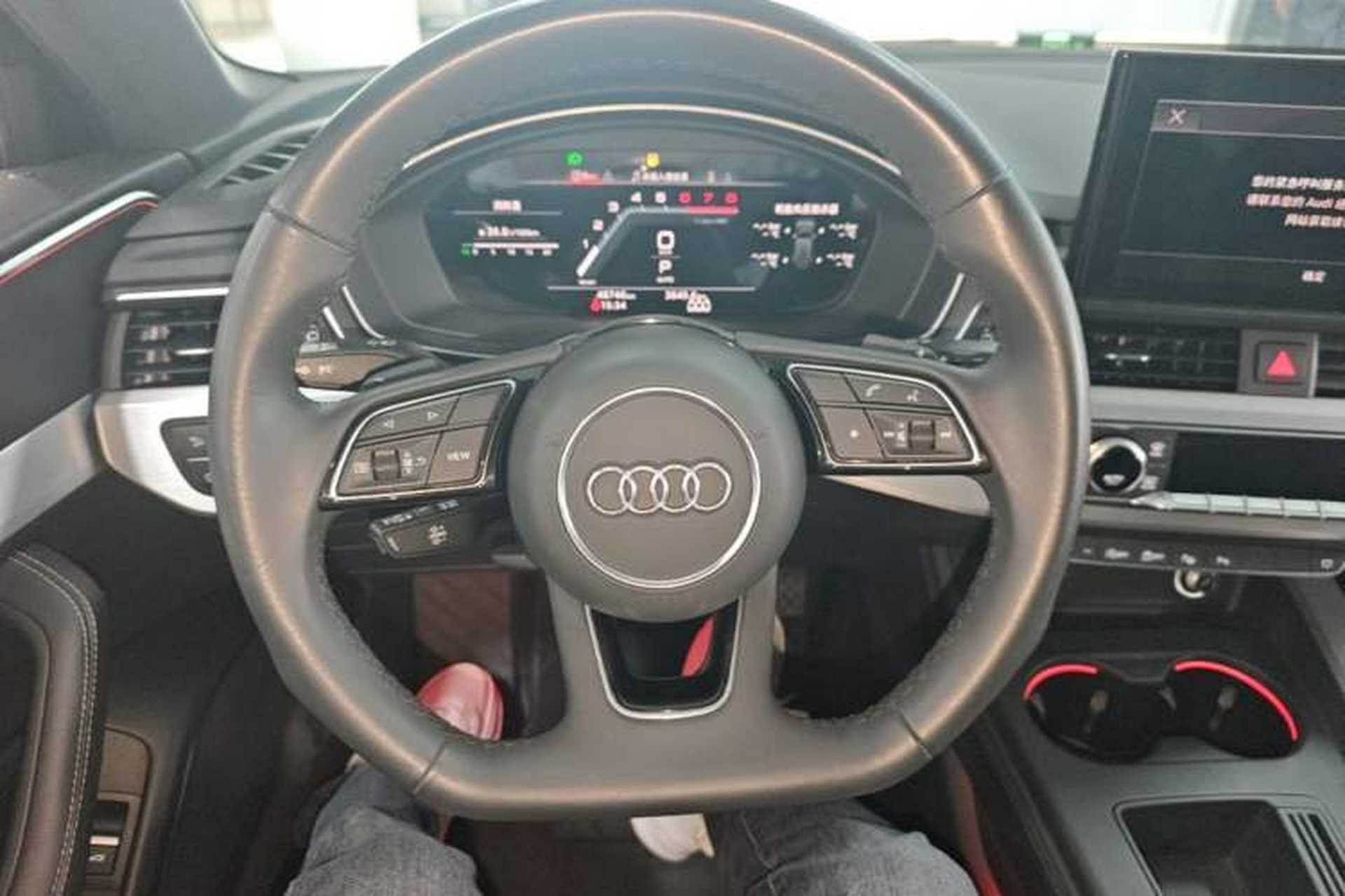 Used Audi A4L 2022 40 TFSI Luxury Dynamic Model Steering Wheel