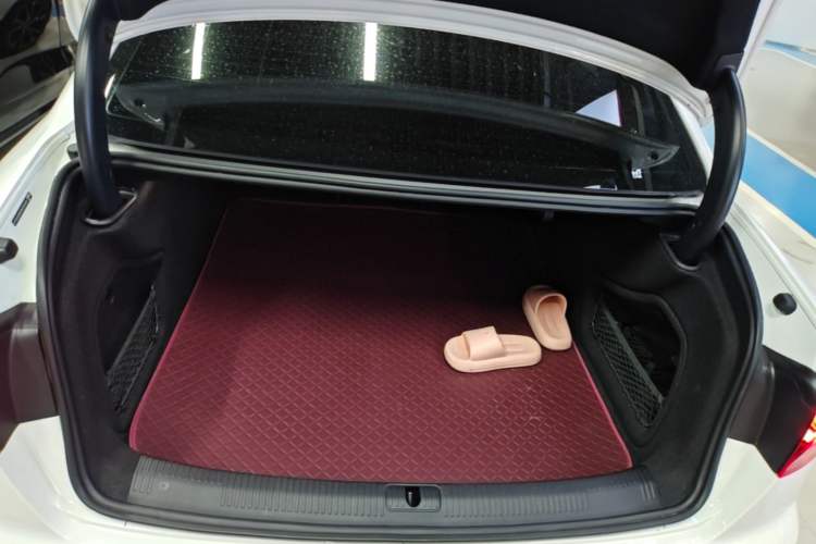 Used Audi A4L 2022 40 TFSI Luxury Dynamic Model Trunk