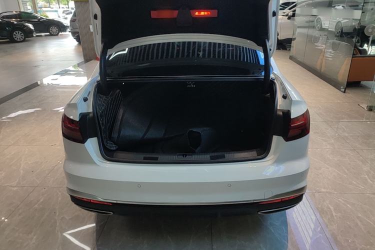 Used Audi A4L 2022 40 TFSI Fashion Dynamic Model Trunk