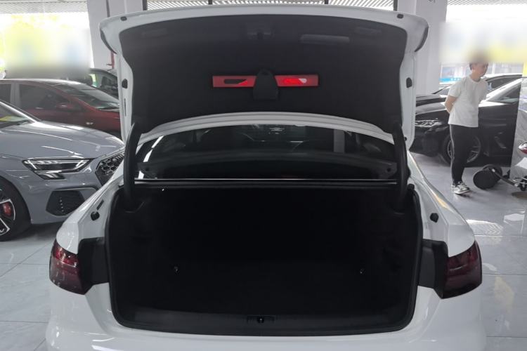 Used Audi A4L 2022 40 TFSI Fashion Dynamic Model Trunk
