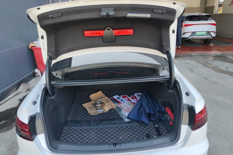 Used Audi A4L 2022 40 TFSI Fashion Dynamic Model Trunk