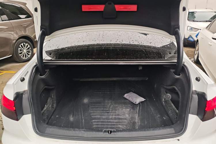 Used Audi A4L 2022 40 TFSI Luxury Dynamic Model Trunk