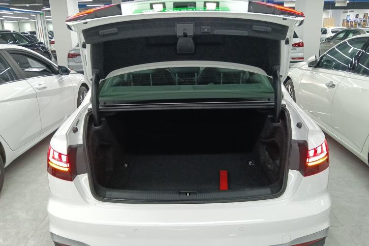 Used Audi A4L 2022 40 TFSI Fashion Dynamic Model Trunk