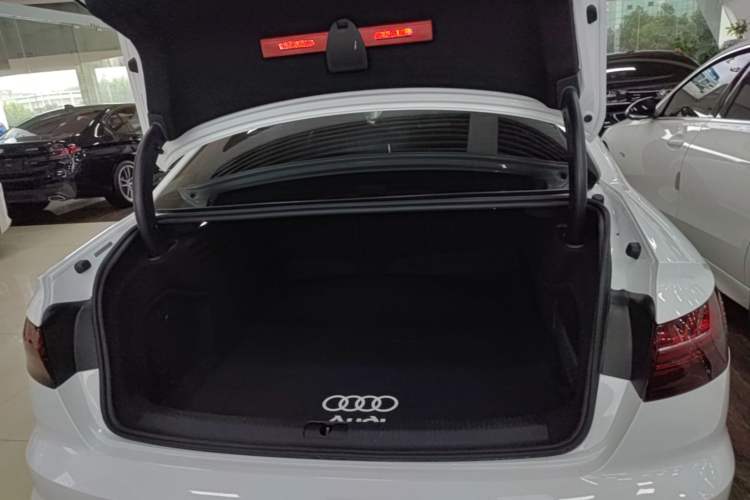 Used Audi A4L 2022 40 TFSI Fashion Dynamic Model Trunk