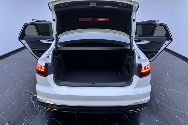 Used Audi A4L 2022 40 TFSI Fashion Dynamic Model Trunk