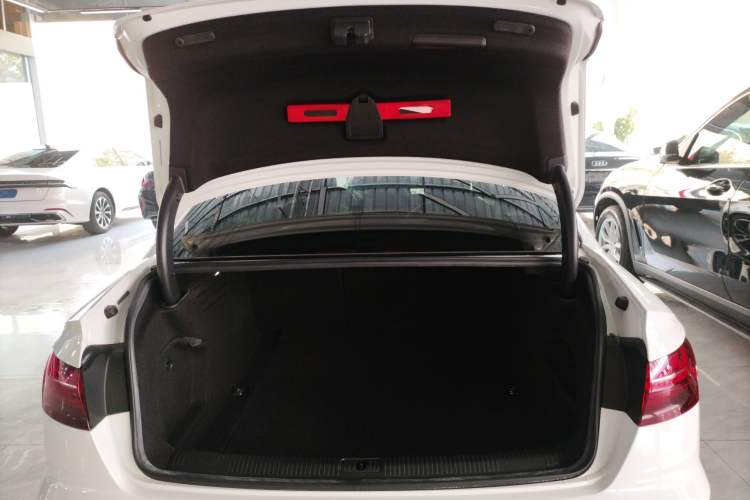 Used Audi A4L 2022 40 TFSI Fashion Dynamic Model Trunk