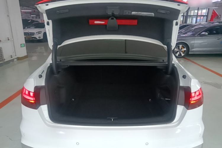 Used Audi A4L 2022 40 TFSI Fashion Dynamic Model Trunk
