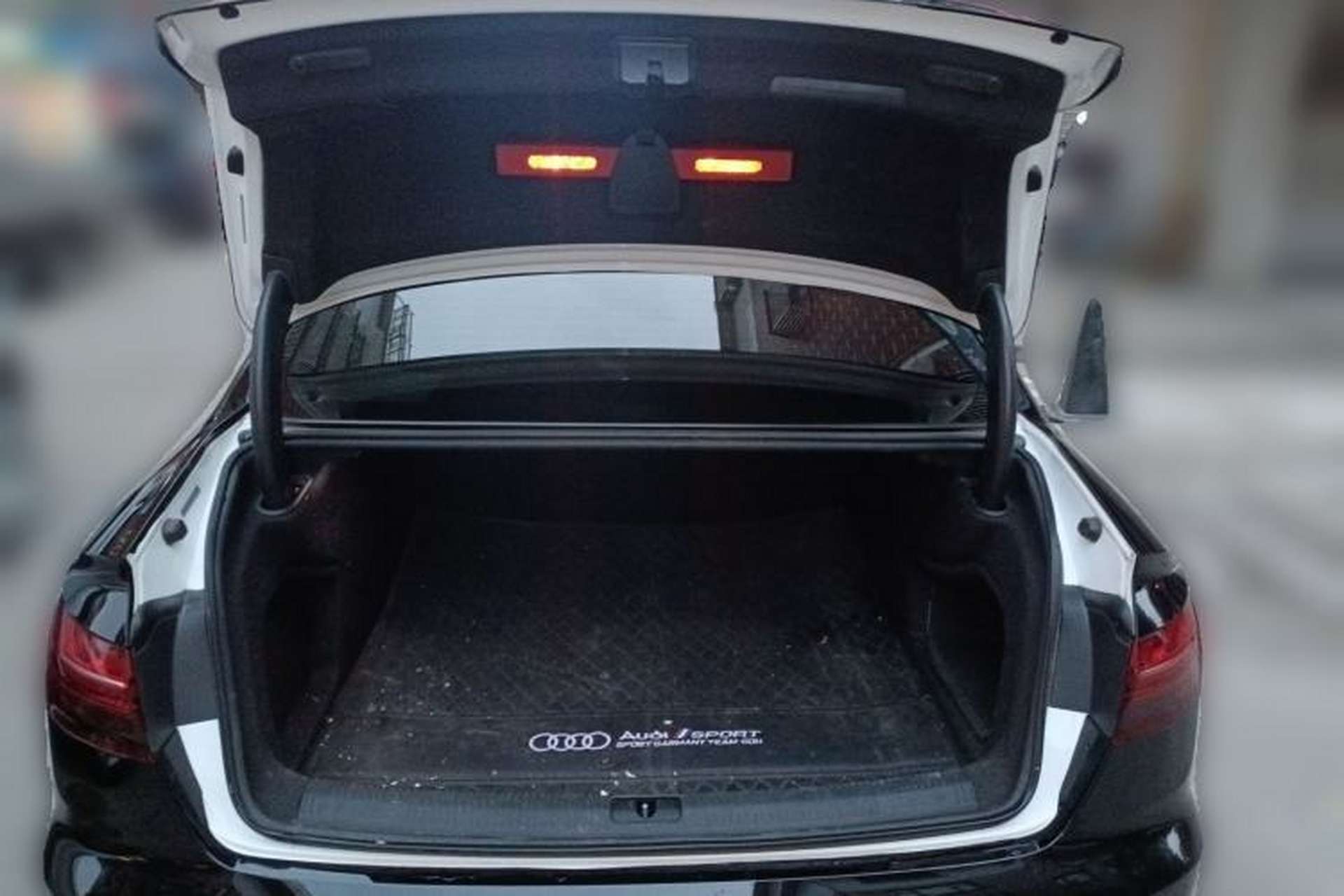 Used Audi A4L 2022 40 TFSI Stylish and Elegant Edition Trunk