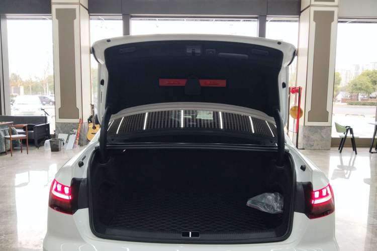 Used Audi A4L 2022 40 TFSI Fashion Dynamic Model Trunk