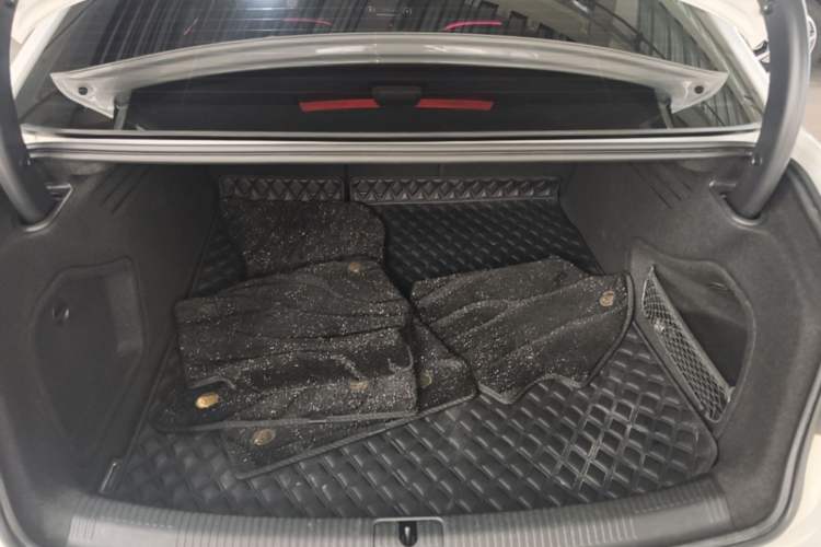Used Audi A4L 2022 40 TFSI Fashion Dynamic Model Trunk