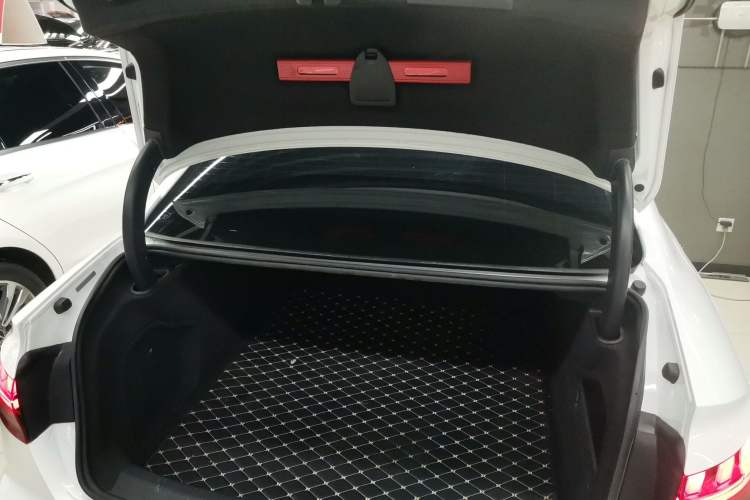 Used Audi A4L 2022 40 TFSI Fashion Dynamic Model Trunk