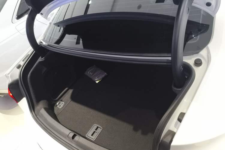 Used Audi A4L 2022 40 TFSI Fashion Dynamic Model Trunk
