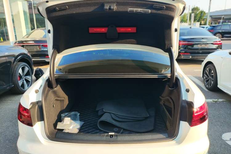 Used Audi A4L 2022 40 TFSI Fashion Dynamic Model Trunk