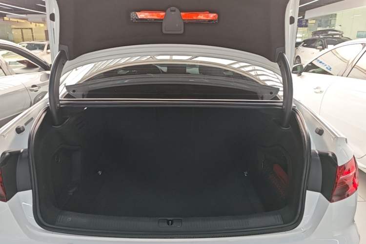 Used Audi A4L 2022 40 TFSI Fashion Dynamic Model Trunk