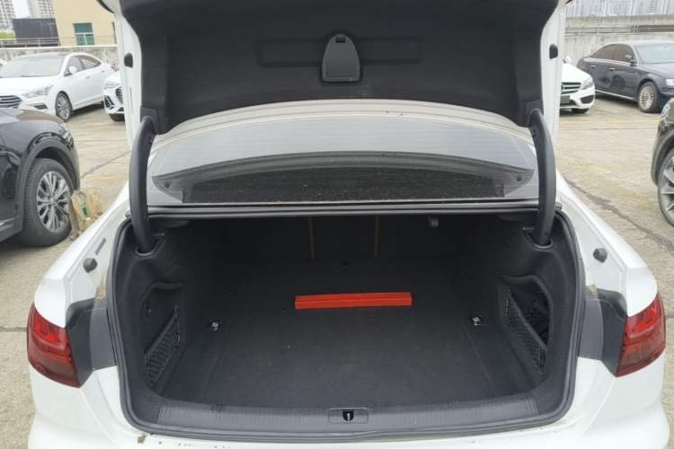 Used Audi A4L 2022 40 TFSI Luxury Dynamic Model Trunk