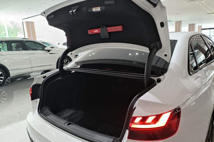 Used Audi A4L 2022 40 TFSI Luxury Dynamic Model Trunk