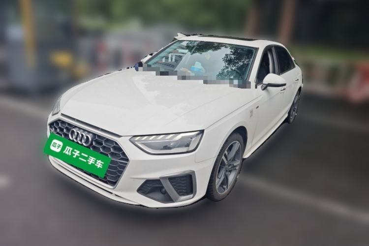 Used Audi A4L 2022 40 TFSI Fashion Dynamic Model Guazi used car, China used car export, Used car for sale, Used Audi cars, Cheapest cars for sale