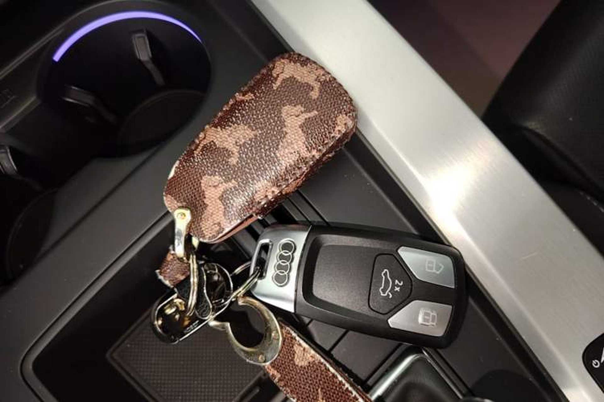 Used Audi A4L 2022 40 TFSI Fashion Dynamic Model Vehicle Key
