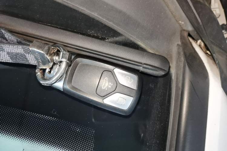 Used Audi A4L 2022 40 TFSI Fashion Dynamic Model Vehicle Key
