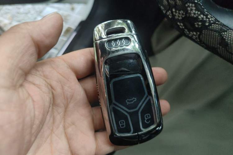 Used Audi A4L 2022 40 TFSI Fashion Dynamic Model Vehicle Key