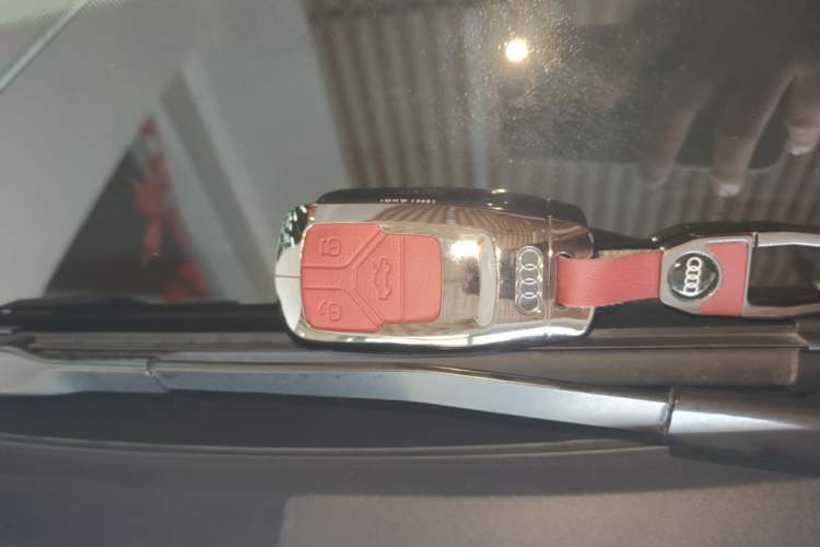 Used Audi A4L 2022 40 TFSI Fashion Dynamic Model Vehicle Key