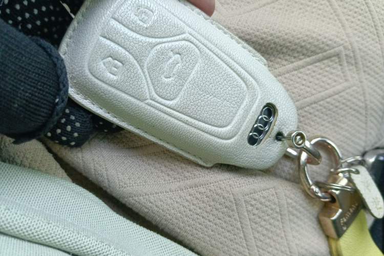 Used Audi A4L 2022 40 TFSI Fashion Dynamic Model Vehicle Key