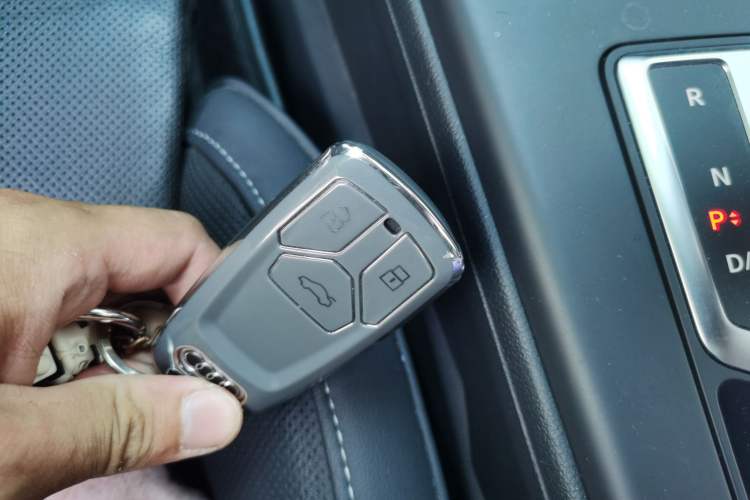 Used Audi A4L 2022 40 TFSI Fashion Dynamic Model Vehicle Key