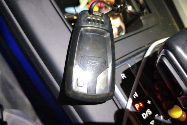 Used Audi A4L 2022 40 TFSI Fashion Dynamic Model Vehicle Key