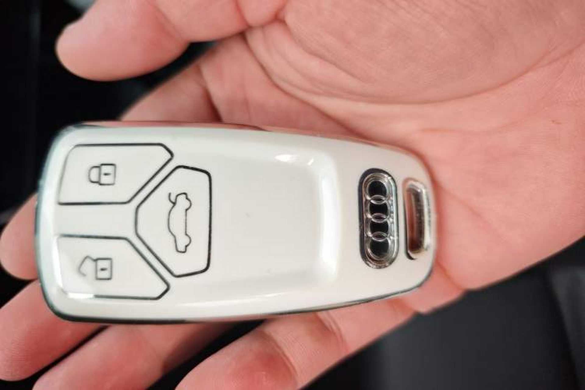 Used Audi A4L 2022 40 TFSI Fashion Dynamic Model Vehicle Key