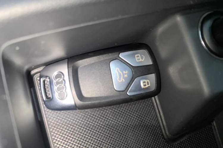 Used Audi A4L 2022 45 TFSI quattro Prestige Dynamic Edition Vehicle Key