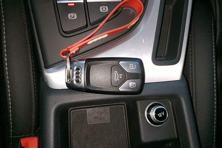 Used Audi A4L 2022 40 TFSI Fashion Dynamic Model Vehicle Key