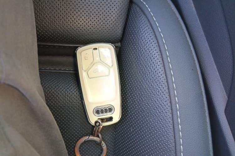 Used Audi A4L 2022 40 TFSI Fashion Dynamic Model Vehicle Key