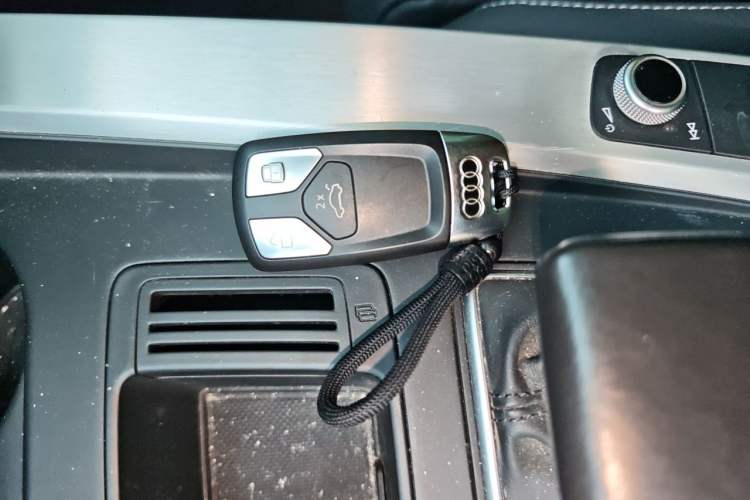 Used Audi A4L 2022 40 TFSI Fashion Dynamic Model Vehicle Key