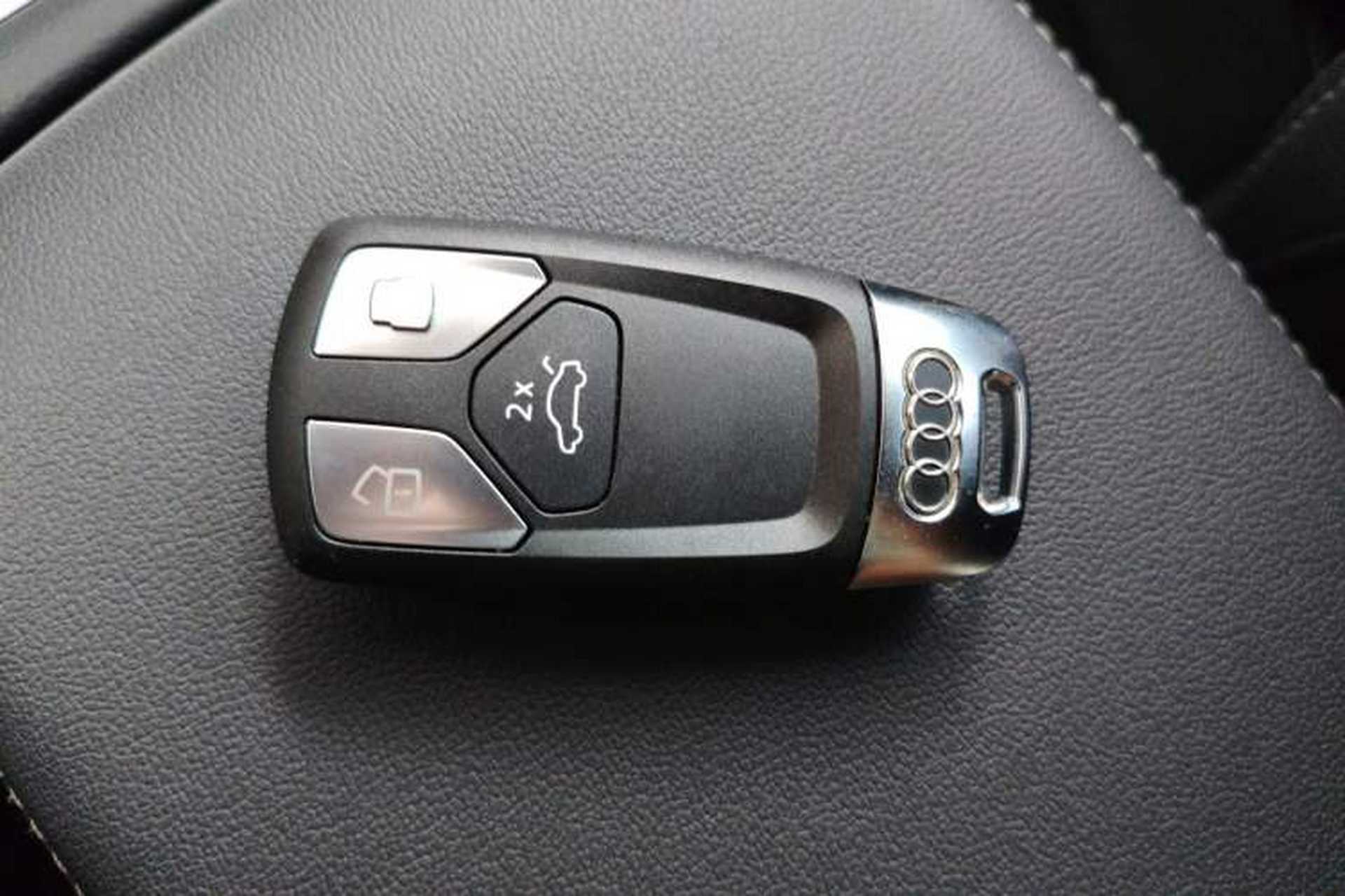Used Audi A4L 2022 40 TFSI Fashion Dynamic Model Vehicle Key